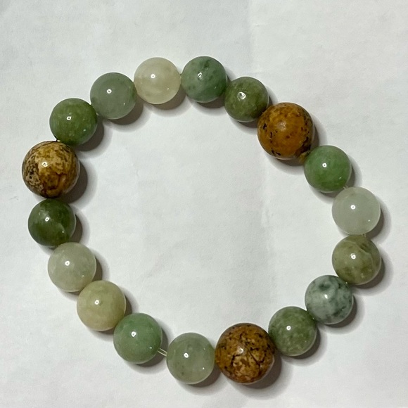 Gemstone elastic bead bracelet, quartz, emerald jewelry - Picture 7 of 7